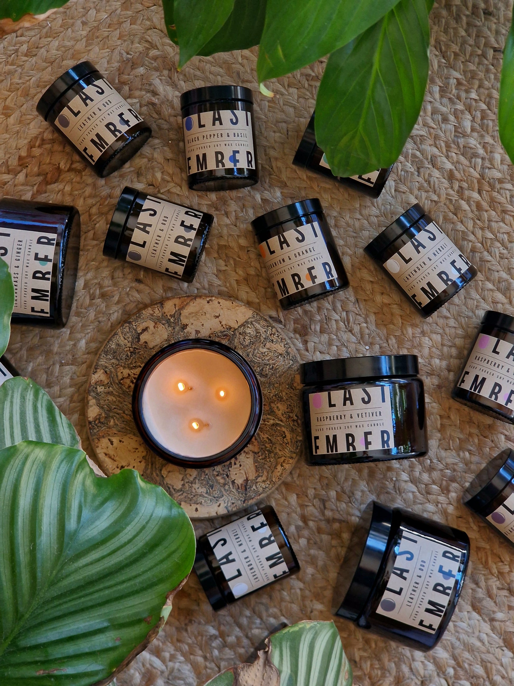 Scented Candle - BLACKCURRANT & TUBEROSE